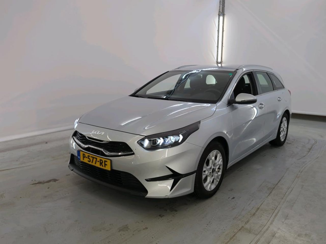 Kia Cee'd Sportswagon - Ceed 1.5 T-GDi DynamicLine NL AUTO | 10x in voorraad  | TREKHAAK | CARPLAY | - AutoWereld.nl