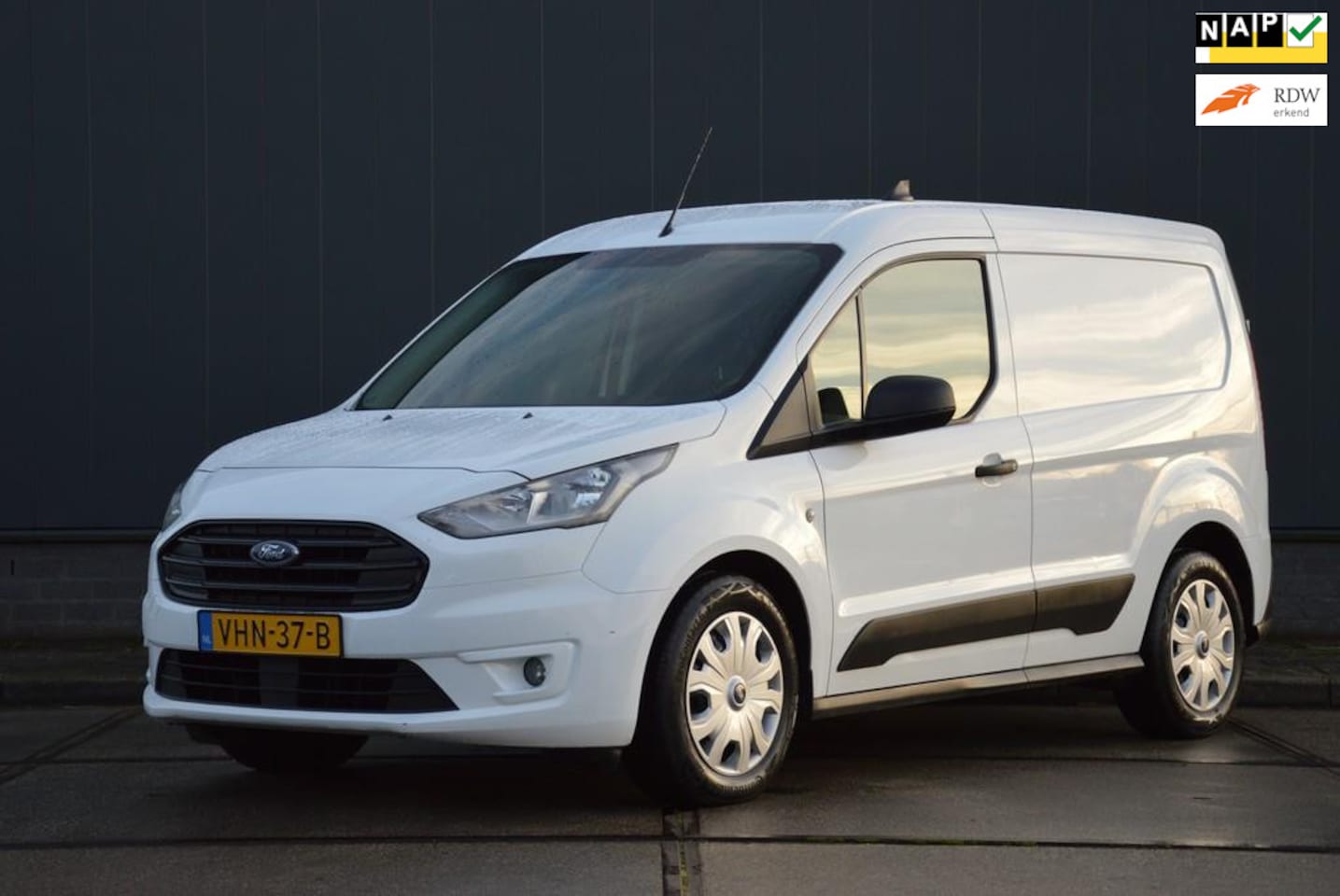 Ford Transit Connect - 1.5 EcoBlue L1 Trend Airco Schuifdeur Euro 6 - AutoWereld.nl