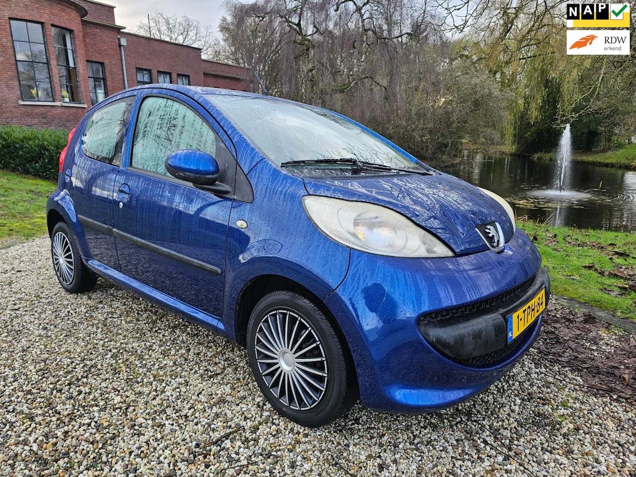 Peugeot 107 - 1.0-12V XR 5-drs AIRCO *apk:08-2025* - AutoWereld.nl