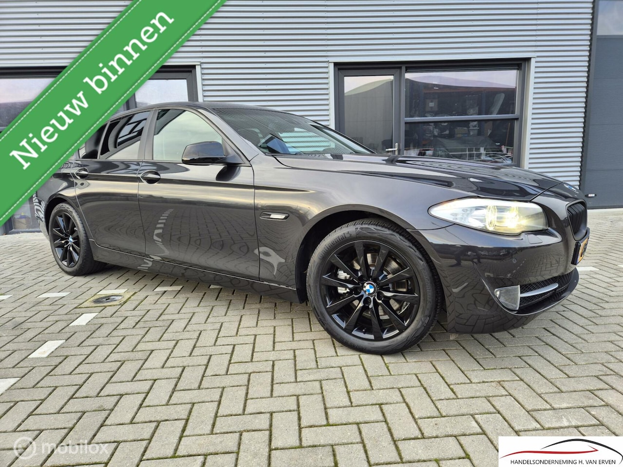 BMW 5-serie - 523i High Executive SCHUIFKANTELDAK 18" LEDER - AutoWereld.nl