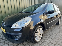 Renault Clio - 2.0-16V Dynamique S