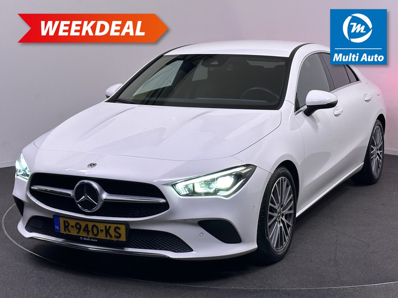 Mercedes-Benz CLA-Klasse - 180 Business Solution Wide Screen | Camera | Led | Navigatie | Stoelverwarming | 18'' L.M. - AutoWereld.nl