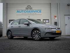 Volkswagen Golf - 1.5 eTSI Style