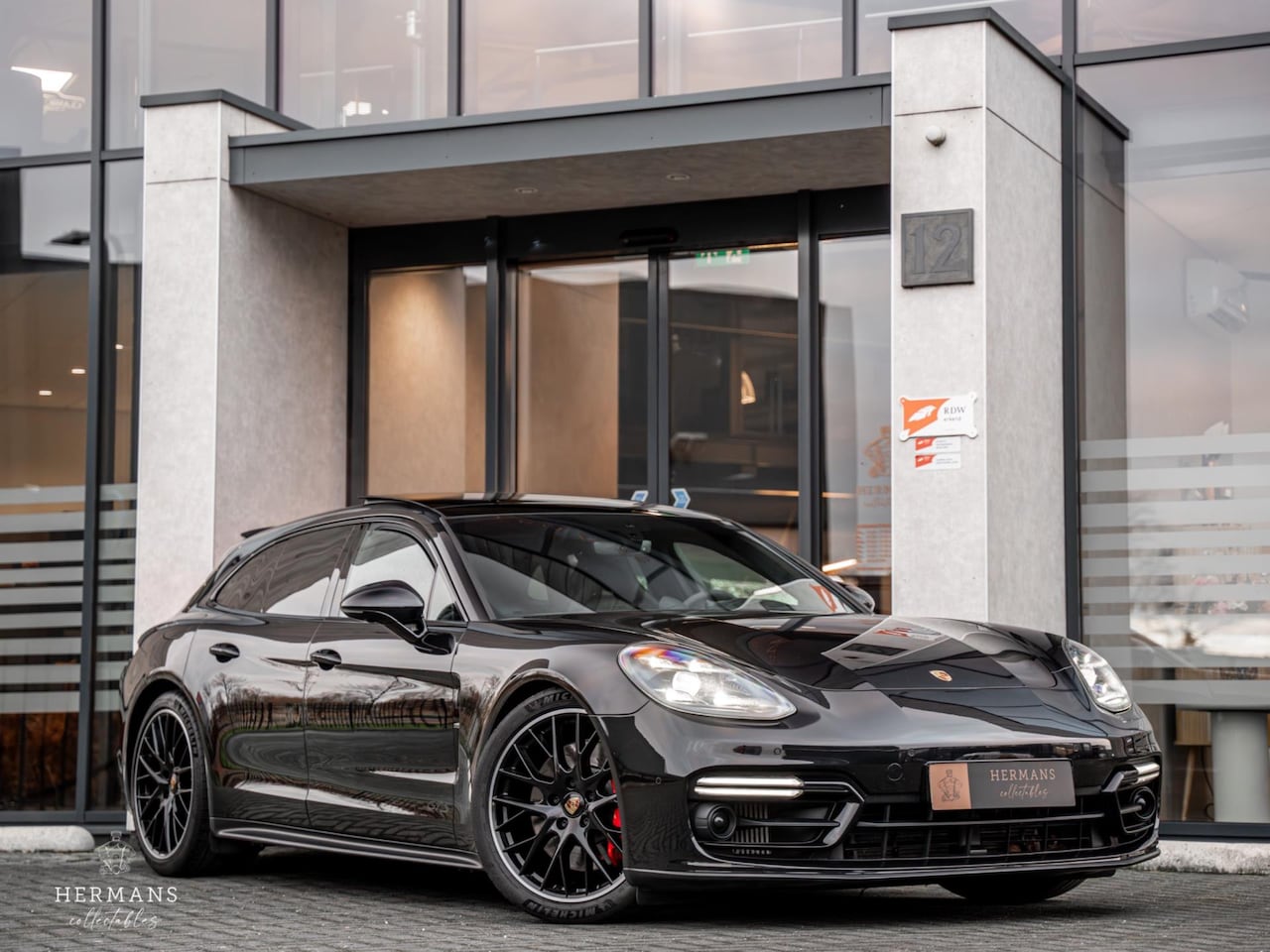 Porsche Panamera Sport Turismo - 4.0 GTS / Bose / HUD / Alcantara / Pano / Sfeer / Full - AutoWereld.nl