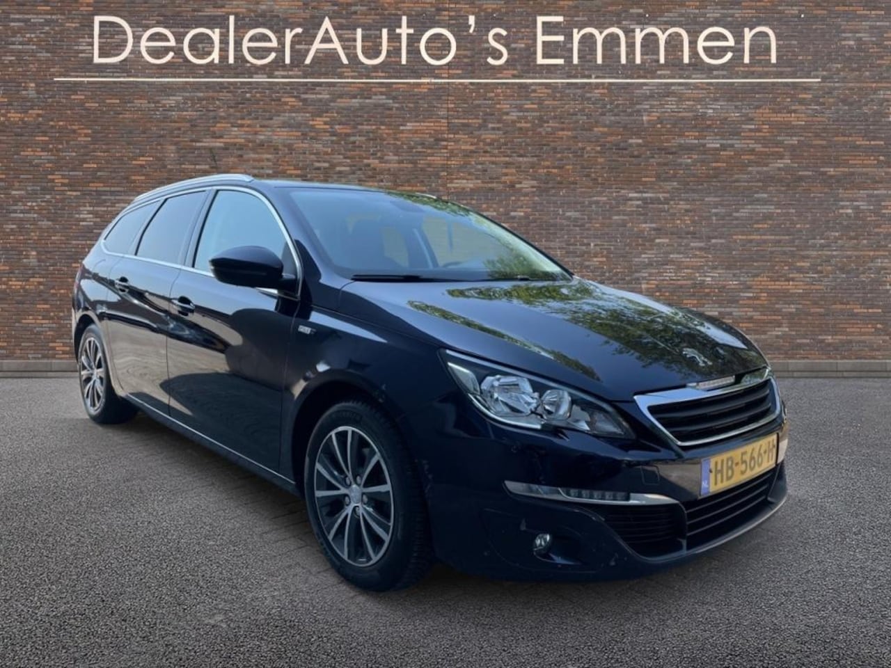 Peugeot 308 SW - 1.2 PureTech Style NAVI - AutoWereld.nl