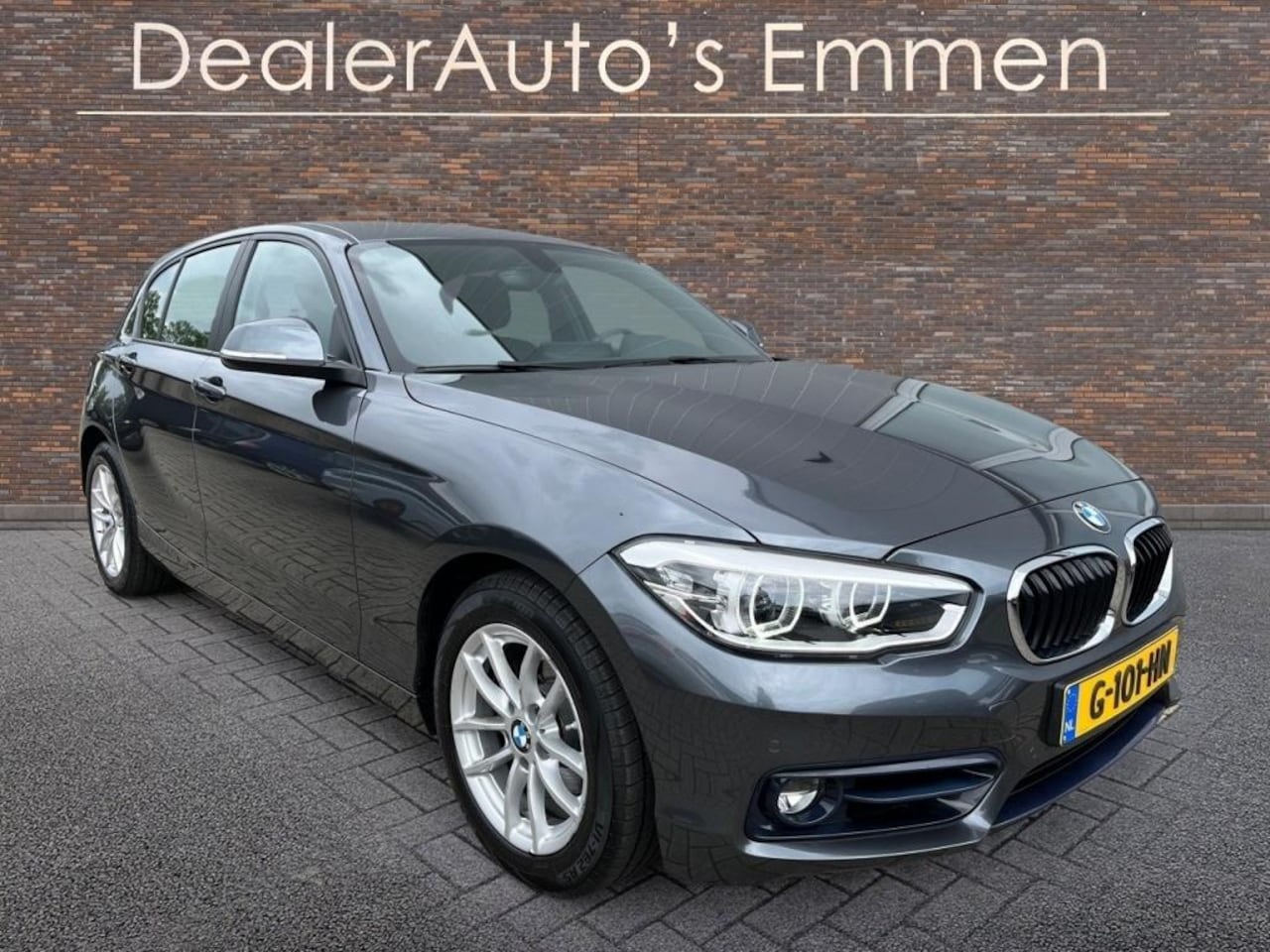 BMW 1-serie - 118i ECC SPORTSTOELEN NAVIGATIE LMV CRUISE - AutoWereld.nl