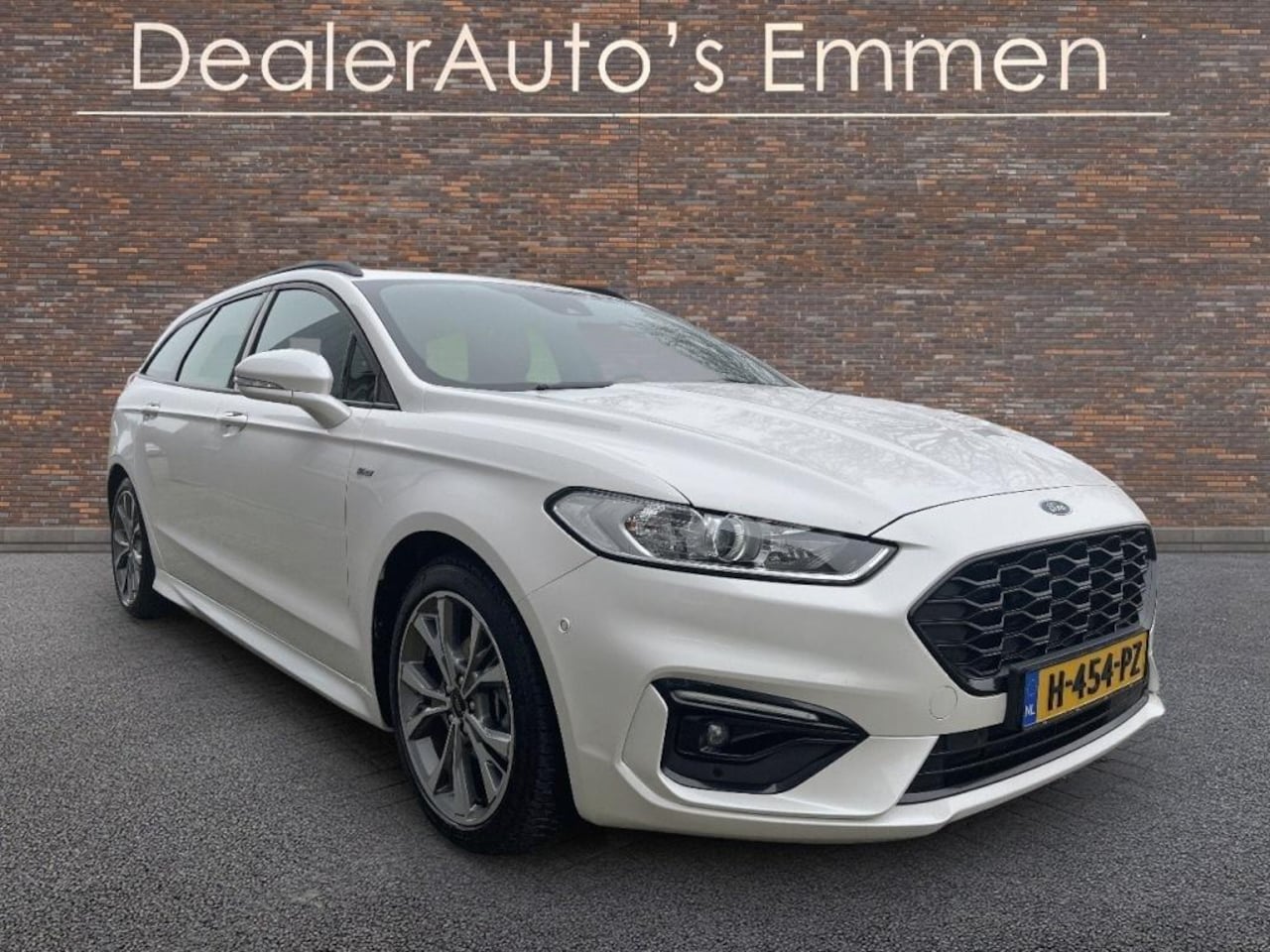 Ford Mondeo Wagon - 2.0 HYBRIDE ST-LINE SPORTSTOELEN NAVI LED LMV - AutoWereld.nl