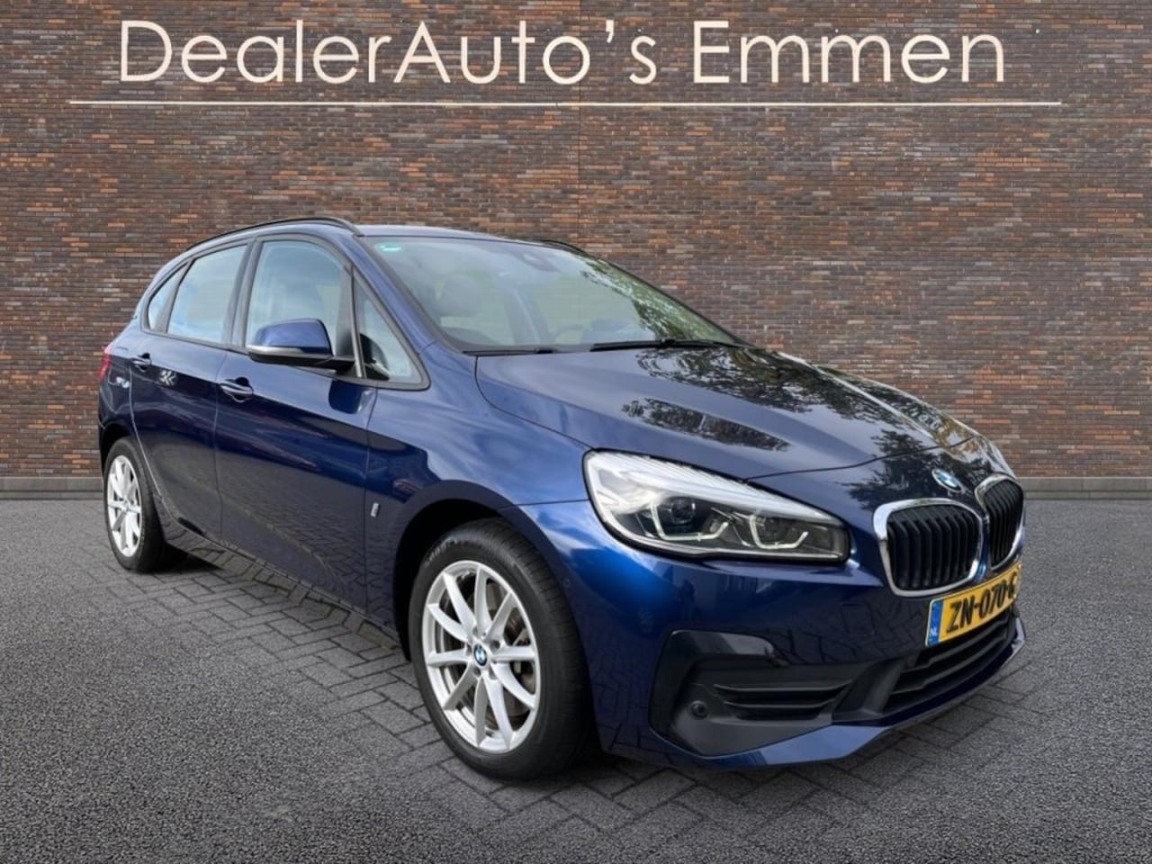 BMW 2-serie Active Tourer - 225xe LEDER SPORTSTOELEN NAVIGATIE LMV LED - AutoWereld.nl