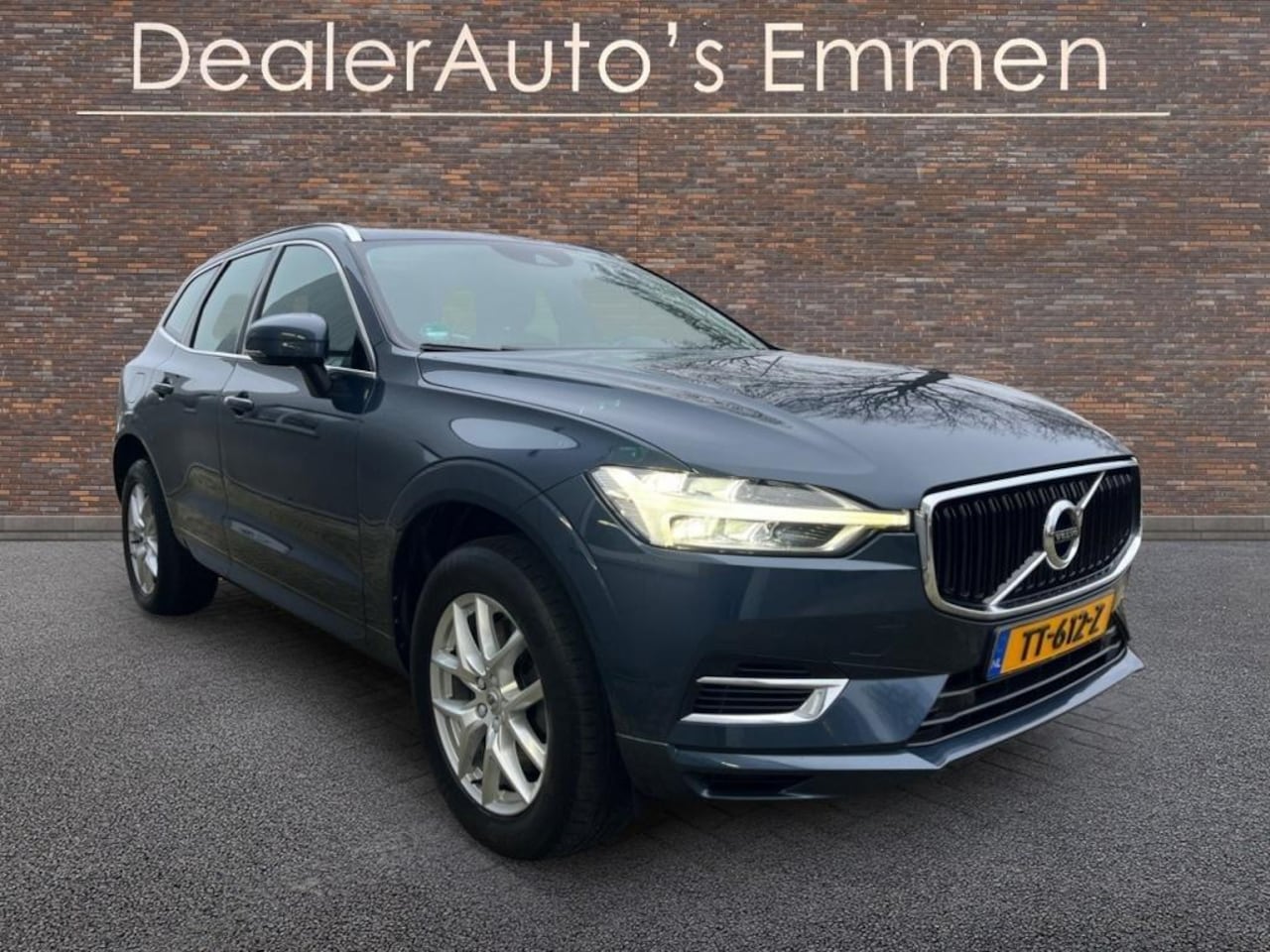 Volvo XC60 - 2.0 T8 TE AWD PANODAK LEDER SPORTSTOELEN NAVIGATIE - AutoWereld.nl