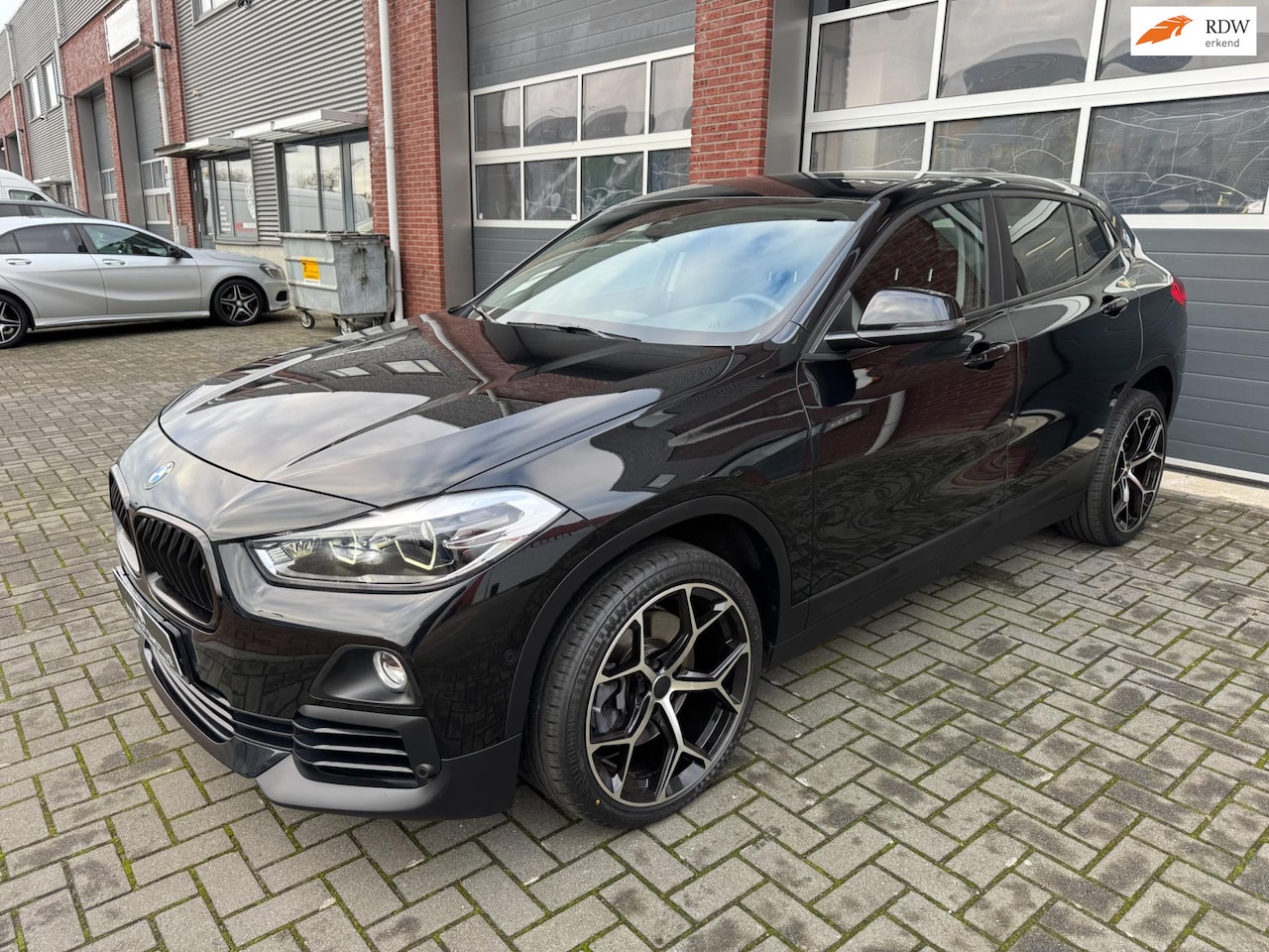 BMW X2 - SDrive20i 192PK High Executive LED Leder Navi Camera - AutoWereld.nl