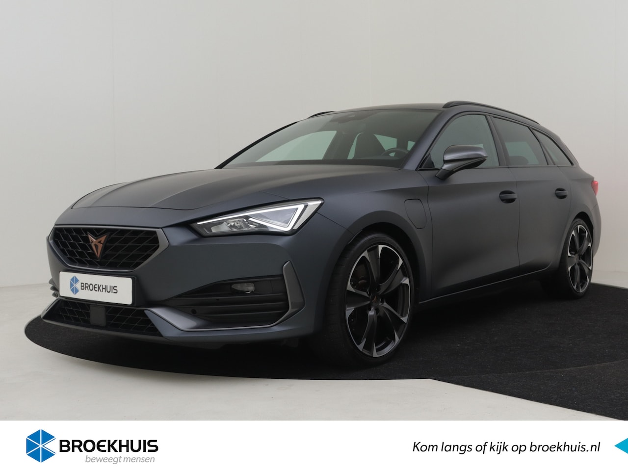 CUPRA Leon Sportstourer - 1.4 e-Hybrid VZ Performance 245pk | Adaptief cruise control | Trekhaak | Park assist | Key - AutoWereld.nl