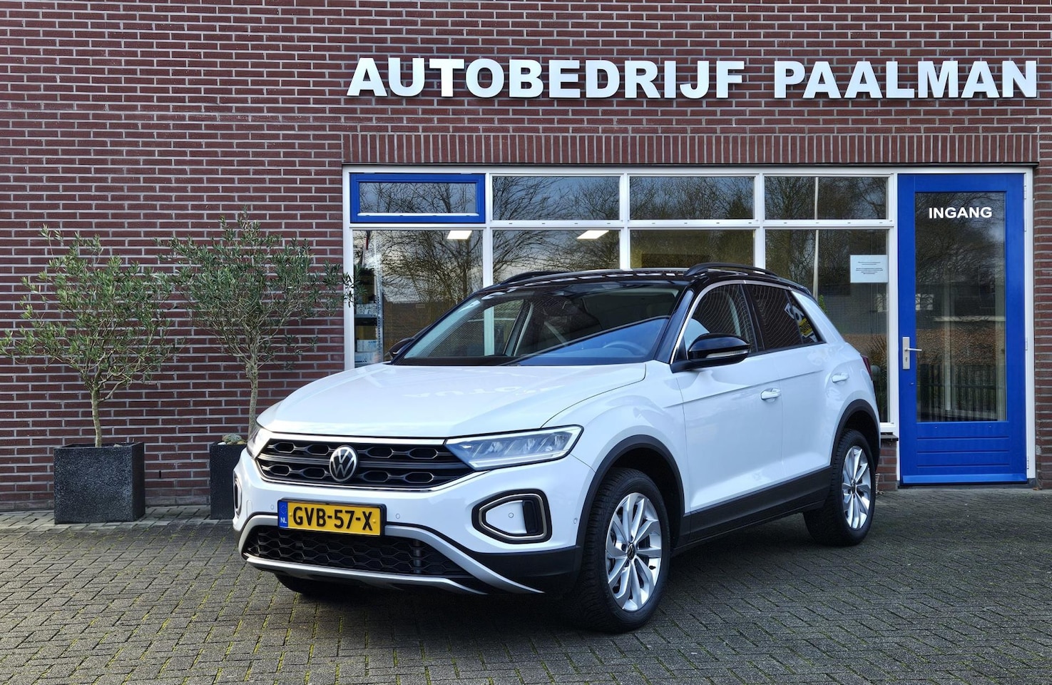 Volkswagen T-Roc - 1.5 TSI Life Business 1.5 TSI Life Business - AutoWereld.nl