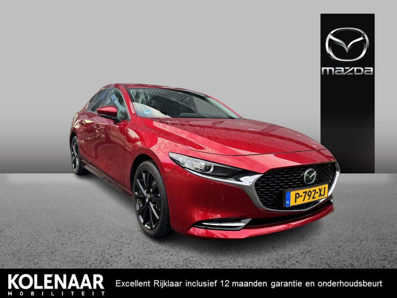 Mazda 3 - Sedan Automaat 2.0 e-Sky-X 186 Comfort /Dealeronderhouden/Afn. Trekhaak/Navi/HUD/Keyless/E - AutoWereld.nl