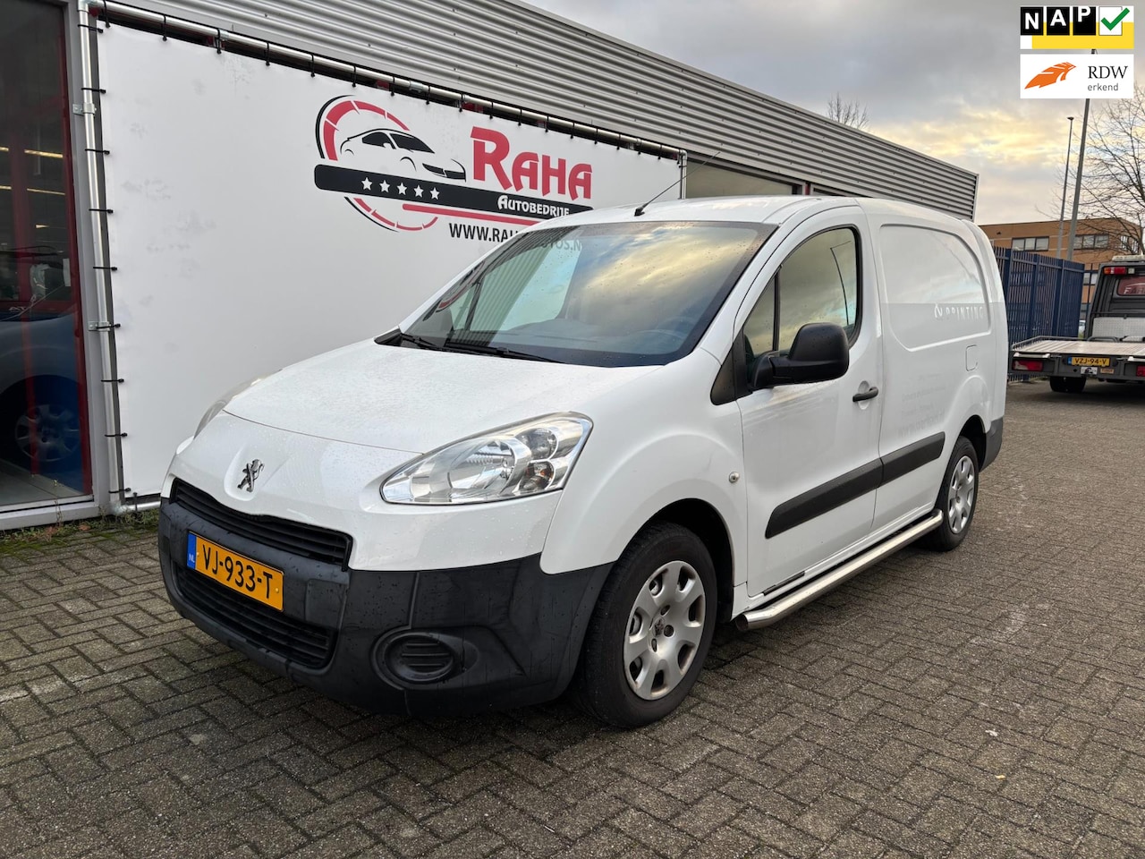 Peugeot Partner - 122 1.6 e-HDI L2 XR 122 1.6 e-HDI L2 XR - AutoWereld.nl