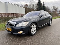 Mercedes-Benz S-klasse - 500 Prestige Plus / AUTOMAAT / NAVI / ROLLO / NACHTZICHT