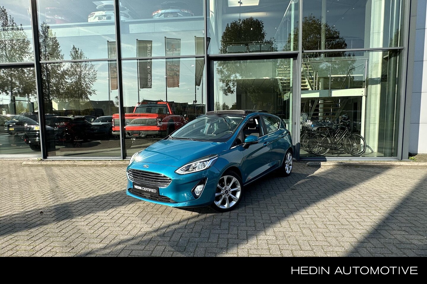 Ford Fiesta - 1.0 EcoBoost Titanium | Navigatie | B&O | Adaptive Cruise Control | Camera| Panoramadak - AutoWereld.nl