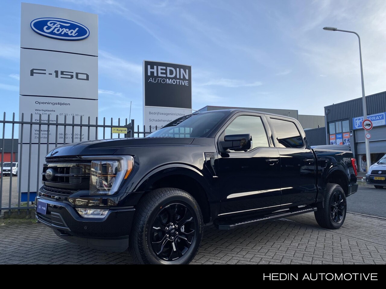 Ford F150 - F-150 LARIAT 5.0 V8 SuperCrew 4x4 FX4 Black Edition - AutoWereld.nl