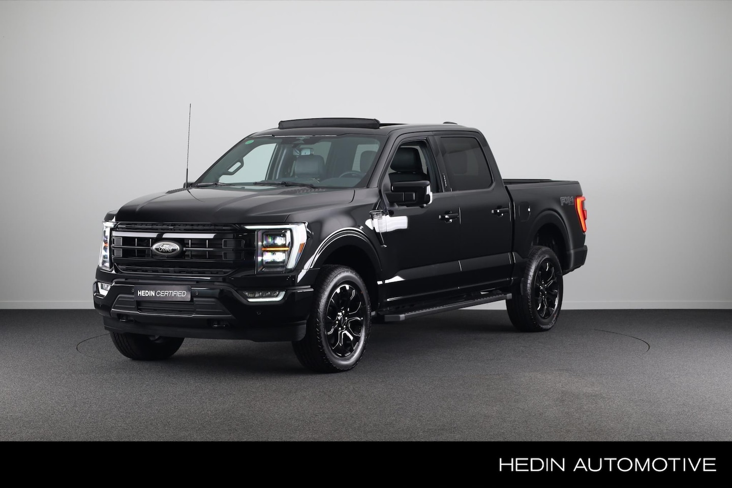 Ford F150 - F-150 LARIAT 5.0 V8 SuperCrew 4x4 FX4 Black Edition - AutoWereld.nl