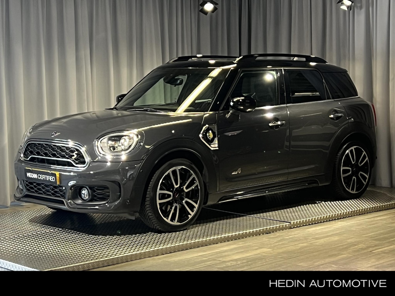 MINI Countryman - Mini 2.0 Cooper S E ALL4 John Cooper Works 19" Panoramadak, Head-Up - AutoWereld.nl