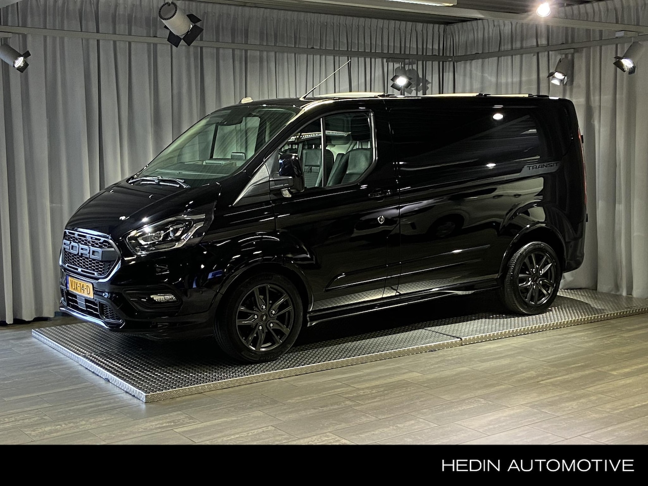 Ford Transit Custom - 320 2.0 TDCI L1H1 Sport 320 2.0 TDCI L1H1 Sport - AutoWereld.nl