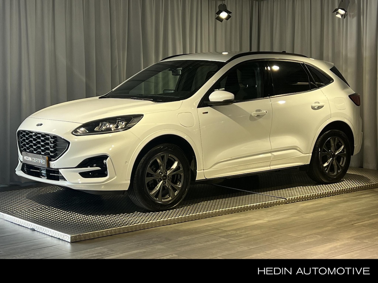 Ford Kuga - 2.5 PHEV ST-Line 2.5 PHEV ST-Line - AutoWereld.nl