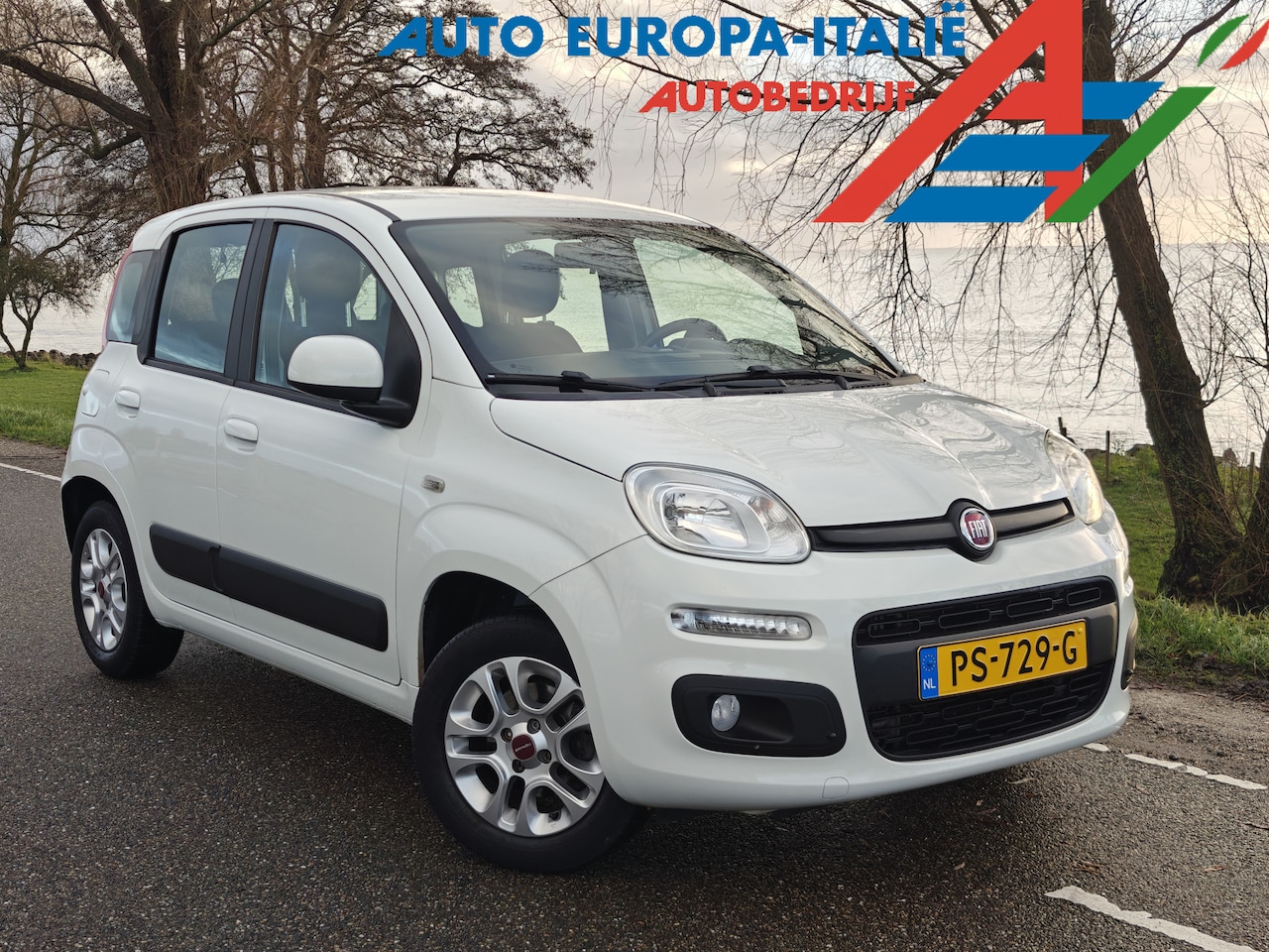 Fiat Panda - 0.9 TwinAir Lounge | Trekhaak - AutoWereld.nl