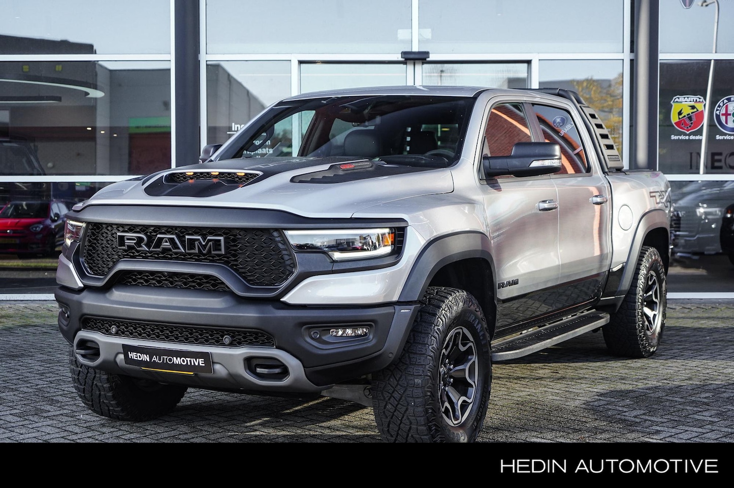 Dodge Ram 1500 - TRX 6.2 V8 TRX | SuperCharger 712pk | 200L gas | Kleppensysteem - AutoWereld.nl