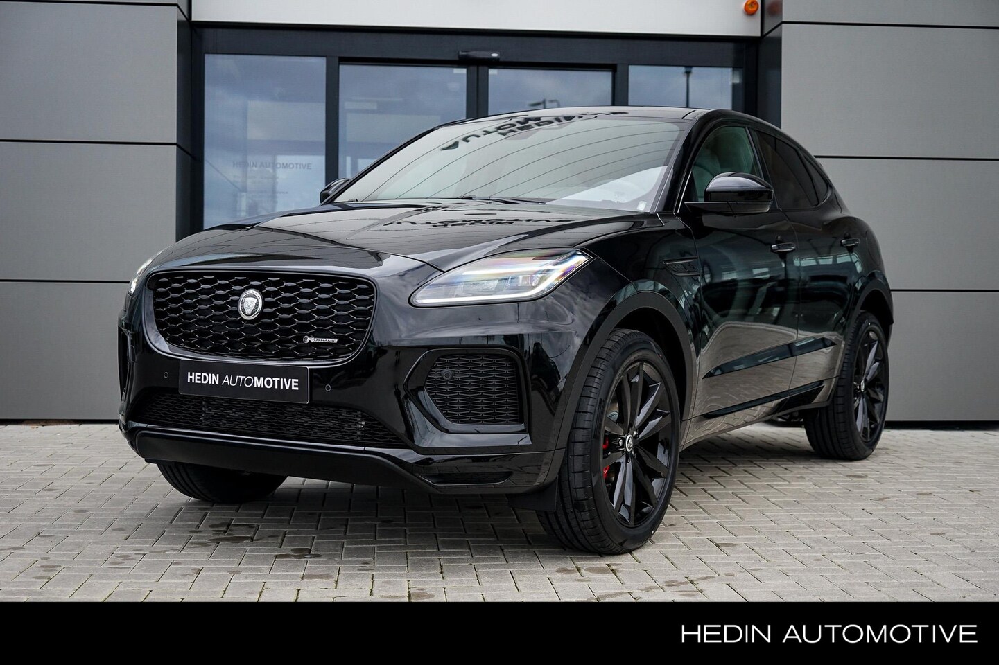 Jaguar E-Pace - 1.5 P300e AWD R-Dynamic SE | Panoramadak | Cloud Leder | MY24 - AutoWereld.nl