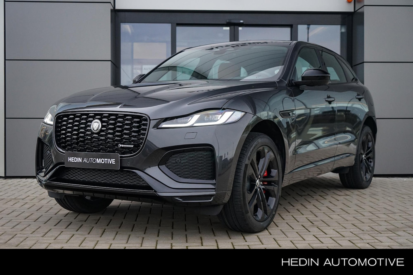 Jaguar F-Pace - 2.0 P400e PHEV R-Dynamic SE | MY24 | Meridian Audio | Panoramisch Schuifdak | 21" Gloss Bl - AutoWereld.nl