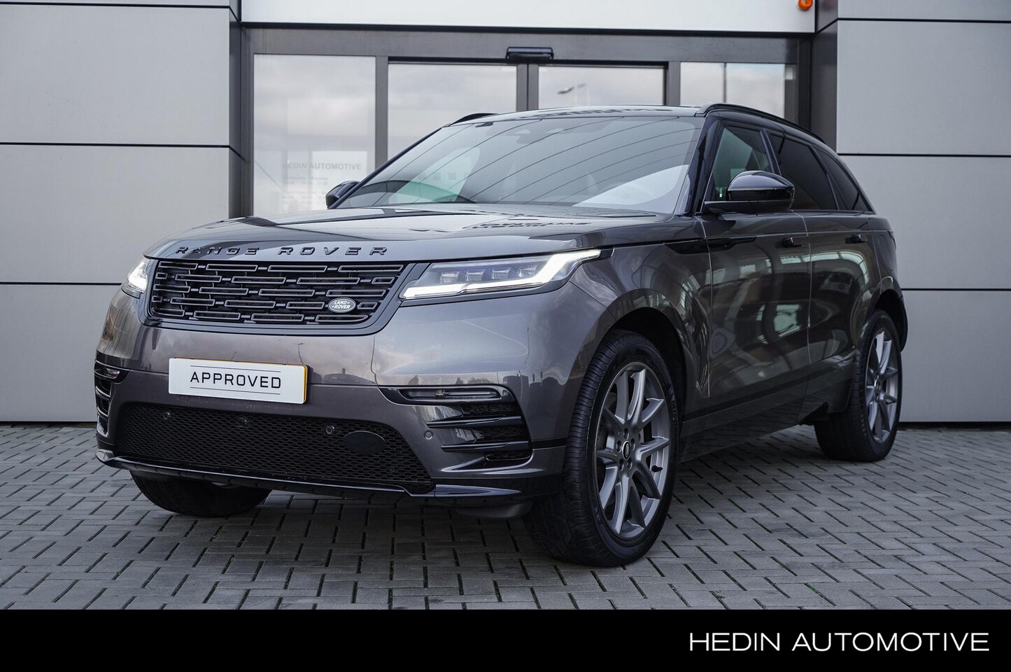 Land Rover Range Rover Velar - 2.0 P400e R-Dynamic HSE | Elektrische Trekhaak | Massage stoelen | Head-Up display | 4 jaa - AutoWereld.nl