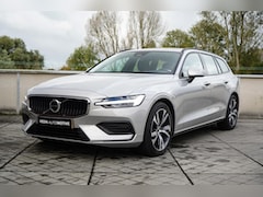 Volvo V60 - 2.0 B3 Essential Edition Adaptieve Cruise Control | Parkeercamera achter | Vewarmbare Voor