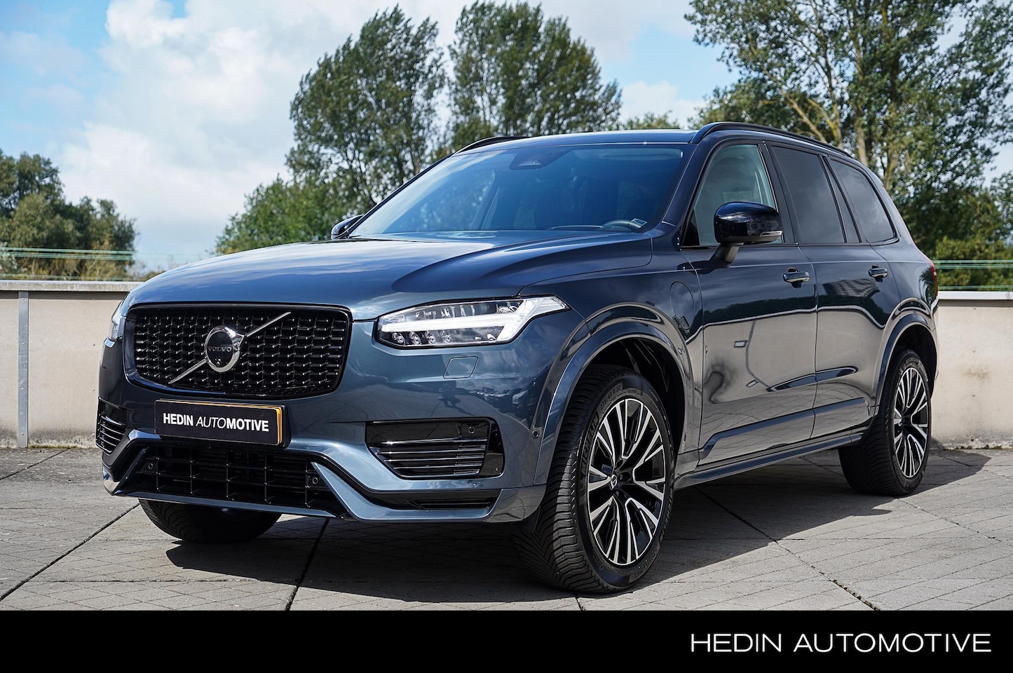 Volvo XC90 - 2.0 T8 Recharge AWD Ultimate Dark Actieve Luchtvering | Panoramadak | Semi Elek Trekhaak | - AutoWereld.nl