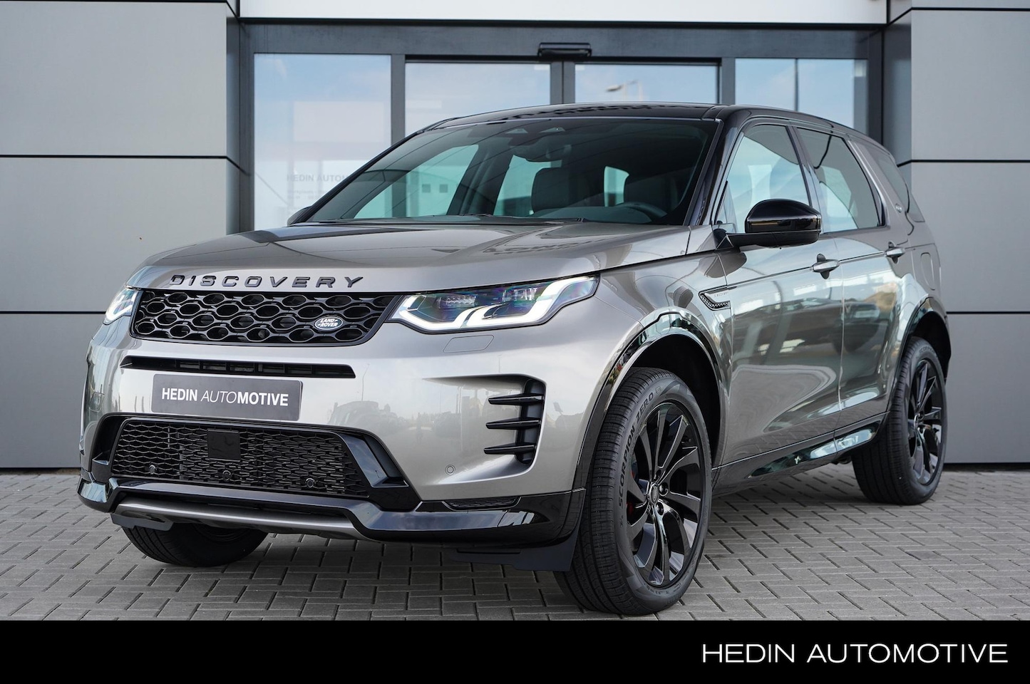 Land Rover Discovery Sport - 1.5 P270e PHEV Dynamic SE | Cold Climate Pack | Panoramadak | 20" Gloss Black - AutoWereld.nl