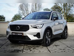 Volvo XC40 - 2.0 B4 Plus Dark Adaptieve Cruise Control | Semi Elek Trekhaak | Parkeercamera Achter | Ve