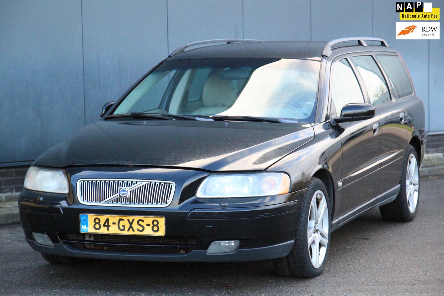 Volvo V70 - 2.5T Kinetic Automaat Navi/Leer/Pdc/Trekhaak afneembaar/aandachtspunten - AutoWereld.nl