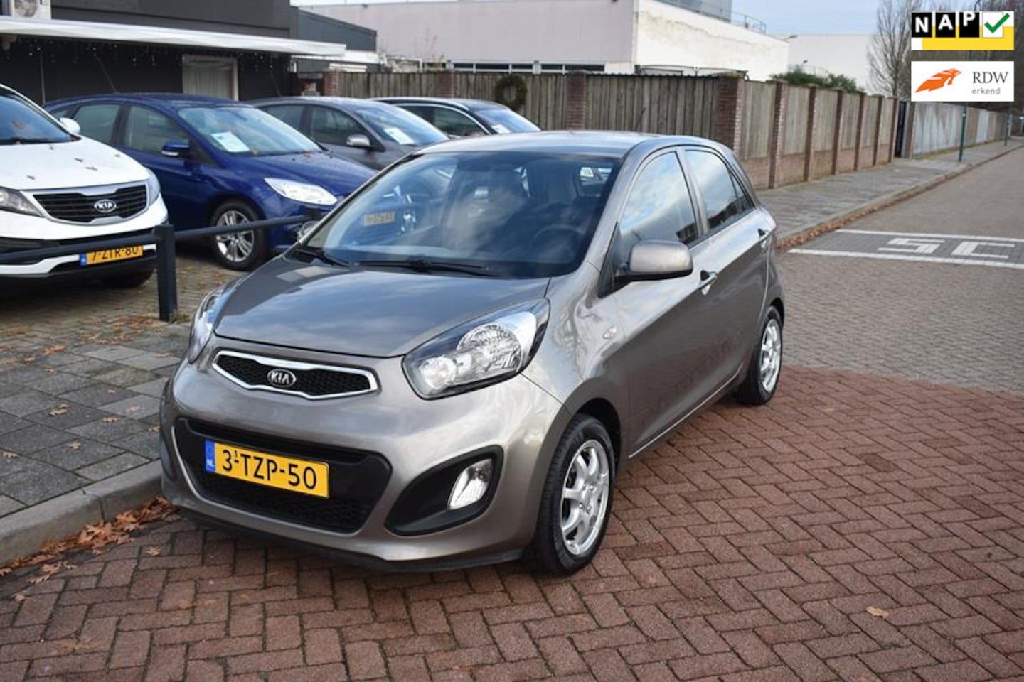 Kia Picanto - 1.2 CVVT BusinessLine 1.2 CVVT BusinessLine - AutoWereld.nl