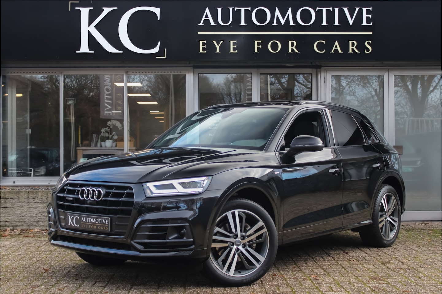 Audi Q5 - 2.0TFSi Quattro S Line Black | Pano | RS | 360 - AutoWereld.nl