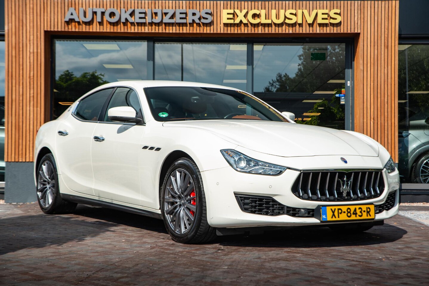 Maserati Ghibli - 3.0 V6 D Xenon Leer Cruise Keyless Memory PDC 19''LM - AutoWereld.nl