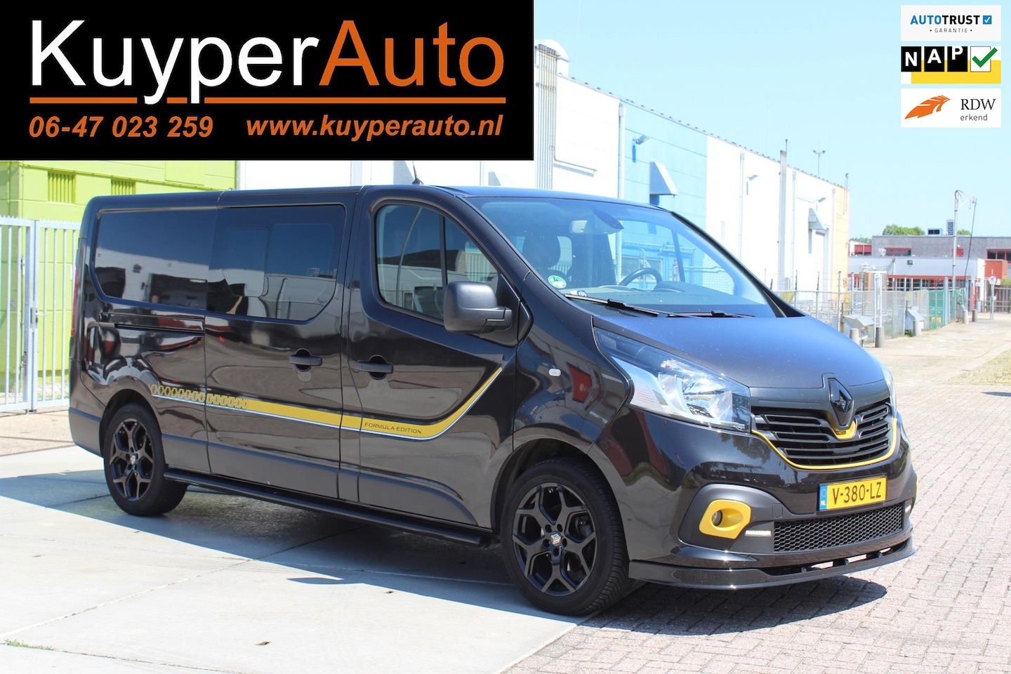 Renault Trafic - 1.6 dCi T29 L2H1 DC Formula Edition Energy 5 PERS VOL LEDER CRUISE TREKHAAK DUBB. SCHUIFDE - AutoWereld.nl