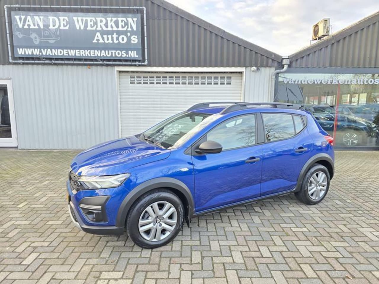 Dacia Sandero Stepway - 1.0 TCe 90 Comfort AUTOMAAT Airco|Cruise|Navi|Pdc|Led|15dkm!! - AutoWereld.nl