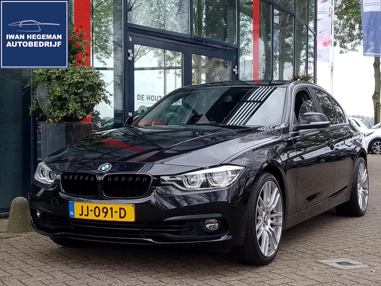 BMW 3-serie - 320i Centennial Executive | Climate Control | Navigatie | Wegkl. Trekhaak | LM Velgen | PD - AutoWereld.nl