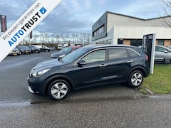 Kia Niro - 1.6 GDi Hybrid First Edition Chrome, LMV, Navigatie