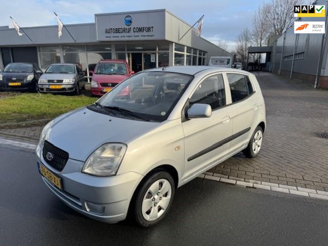 Kia Picanto - 1.0 LX 1.0 LX. NIEUWE APK - AutoWereld.nl