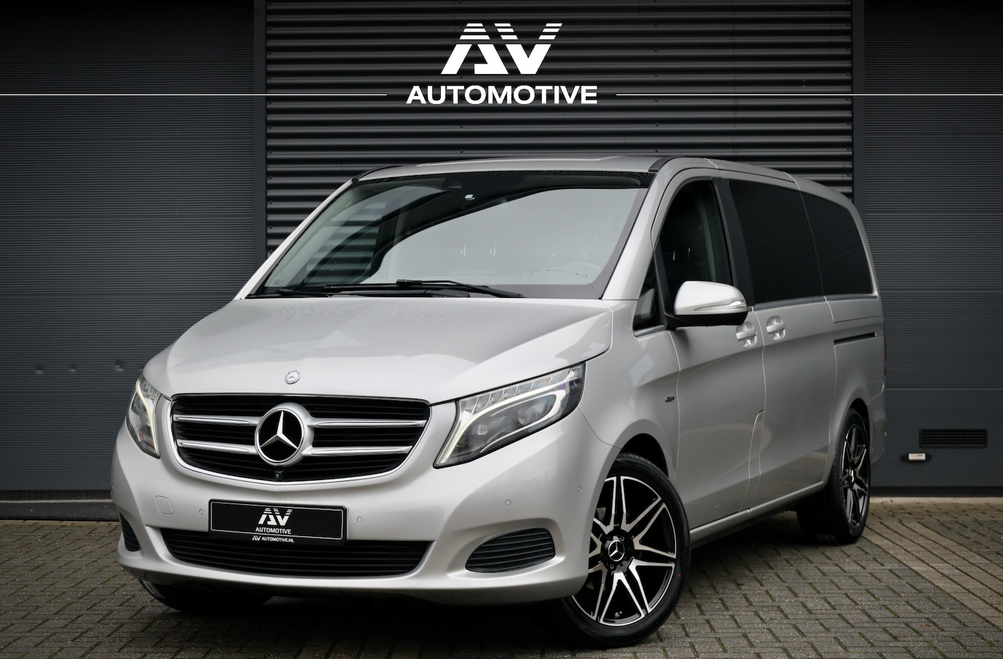 Mercedes-Benz V-klasse - v220d Lang | 360 Camera | Navi | L+R Schuifdeur | Leder | 8-zitter | Nieuwe APK - AutoWereld.nl