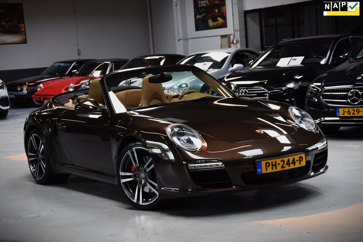 Porsche 911 Cabrio - 3.8 Carrera S 997.2|Navi|Sport-Uitlaat|BOSE|385pk!!|Chrono|Top staat!! - AutoWereld.nl