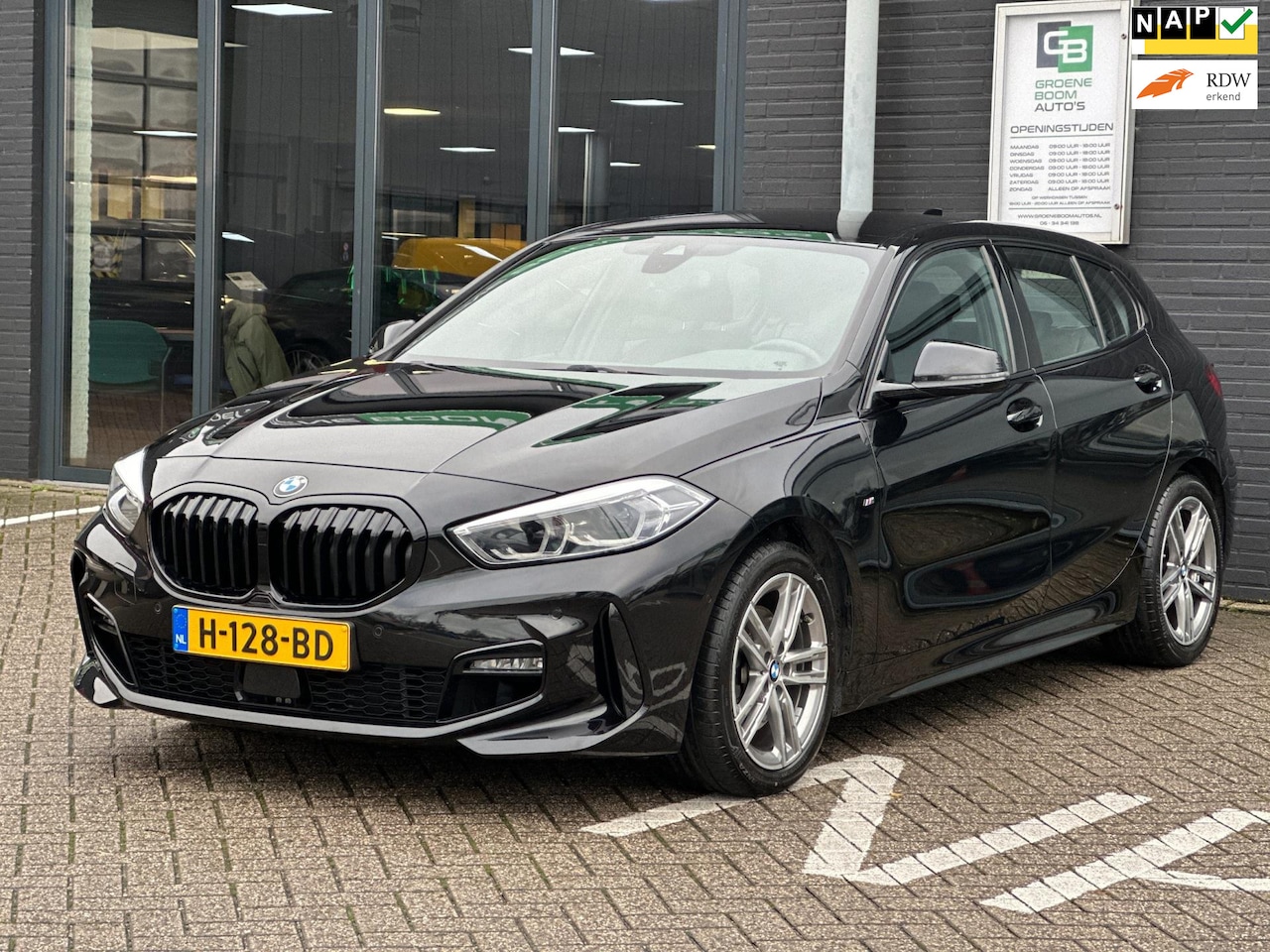 BMW 1-serie - 118i Executive Edition/1STE EIG/M-PAKKET/LED/NL-AUTO NAP!! - AutoWereld.nl