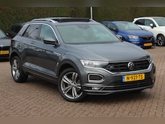 Volkswagen T-Roc - 1.5 TSI Sport 3x R-line / Panoramadak / Camera / Virtual Cockpit / Navigatie / 18'' / ACC