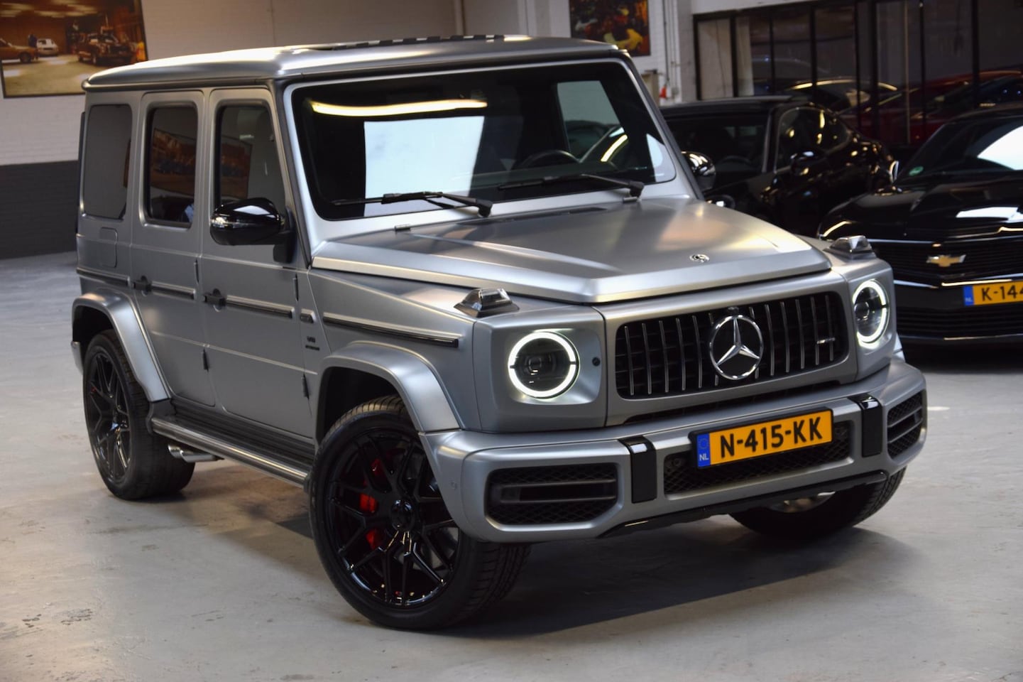 Mercedes-Benz G-klasse - G63 AMG *Edition 1*|Leder|Massage|Widescreen|22 inch|Schuifdak|Geel kenteken 5 persoons - AutoWereld.nl