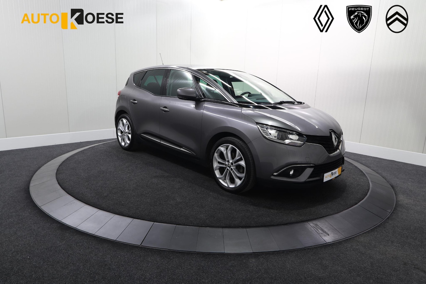 Renault Scénic - TCe 140 EDC Intens | Parkeersensoren | Navigatie | Apple Carplay | Cruise Control - AutoWereld.nl