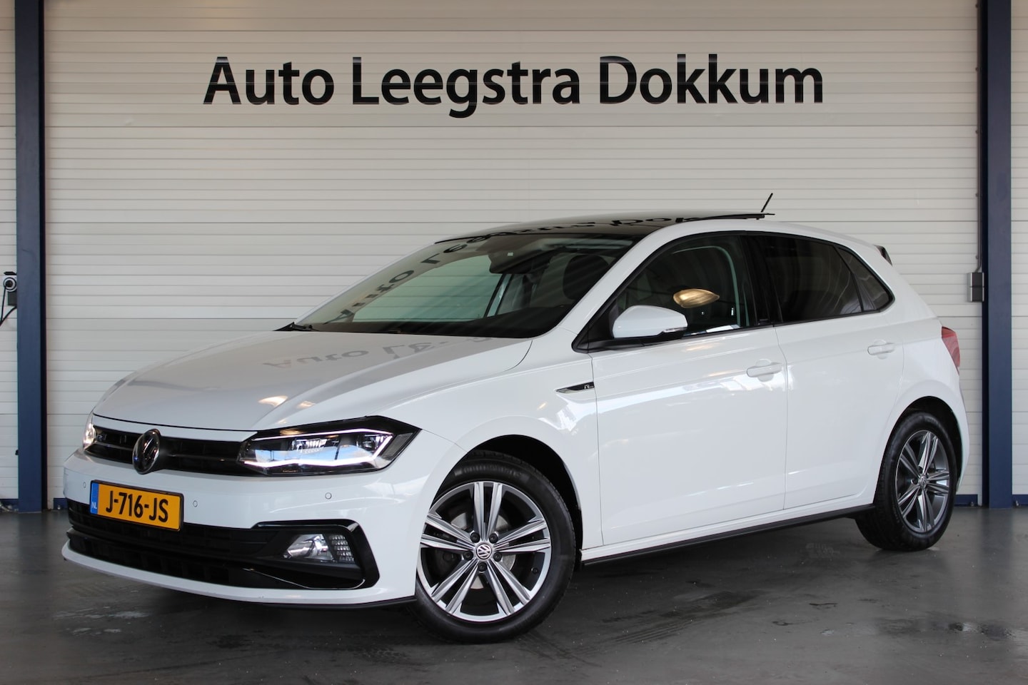 Volkswagen Polo - 1.0 TSI Highline R-Line Pano | Trekhaak | Clima | LED | Carplay | Navi | Adapt. Cruise | P - AutoWereld.nl